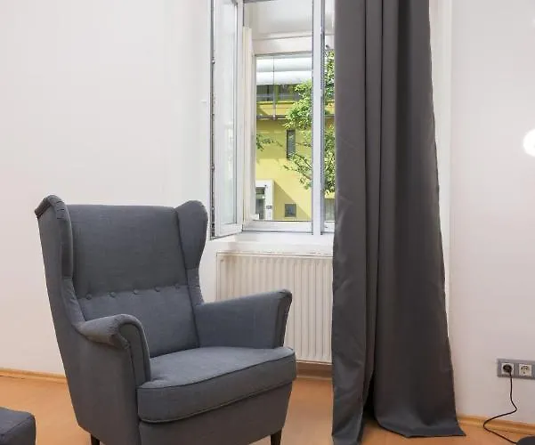 Spacious In Perfect Location For Family 24h Check-in Apartment *